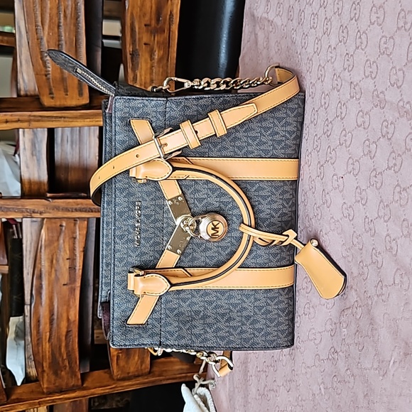 Michael Kors small Tote - Picture 1 of 5